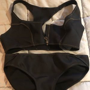 Ashley Graham Bikini super sexy!!